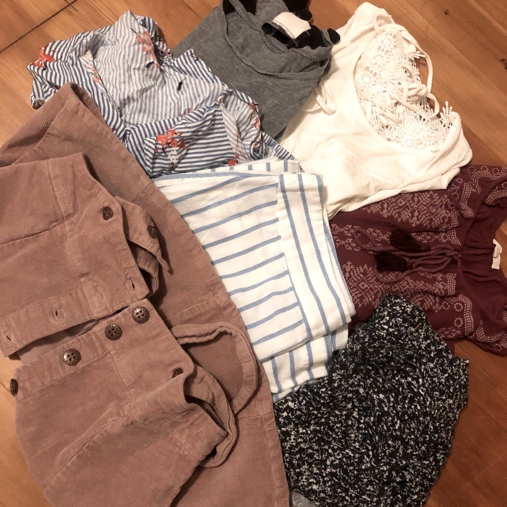 Clothing lot bundle
